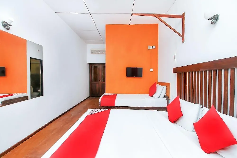 Ceylonica Beach Hotel Negombo Oda ve Kahvaltı