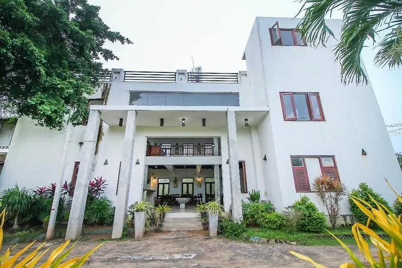 ** Oda ve Kahvaltı Ceylonica Beach Hotel Negombo Sri Lanka