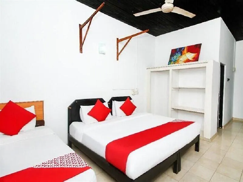 Ceylonica Beach Hotel Negombo Oda ve Kahvaltı