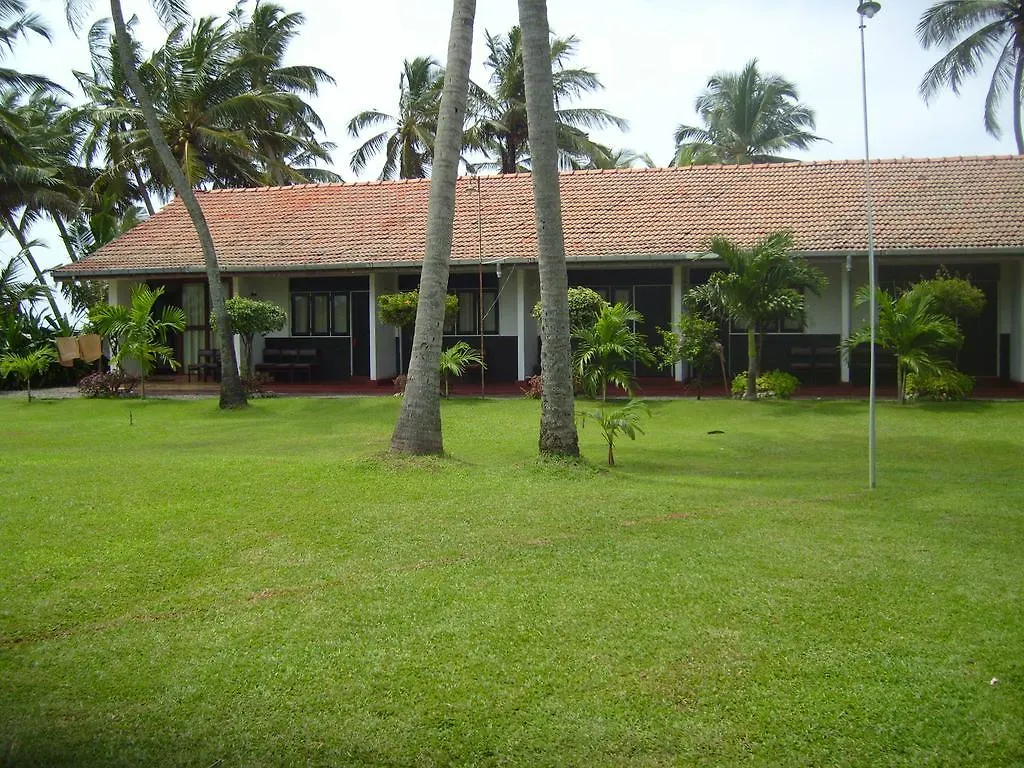 Oda ve Kahvaltı Ceylonica Beach Hotel Negombo