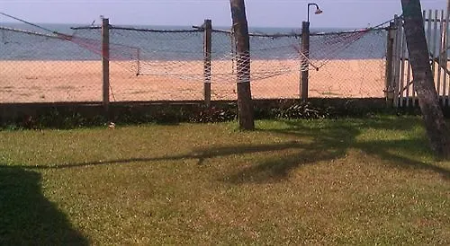 ** Oda ve Kahvaltı Ceylonica Beach Hotel Negombo Sri Lanka